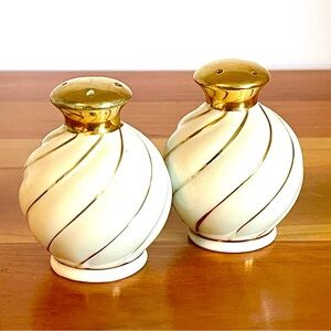 White & Gold Swirl Porcelain Salt & Pepper Shaker Set PAC Japan Mid-Century MCM